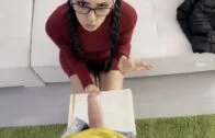 HesGotRizz – Red Eviee – Eviee Wants His Burrito