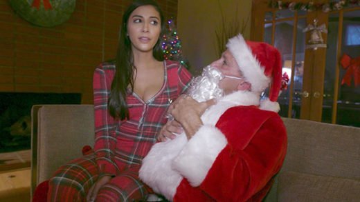 [BangTrickery] Gianna Dior (Gets Her Pussy Stuffed By Her Santa Step-Dad / 12.21.2018)