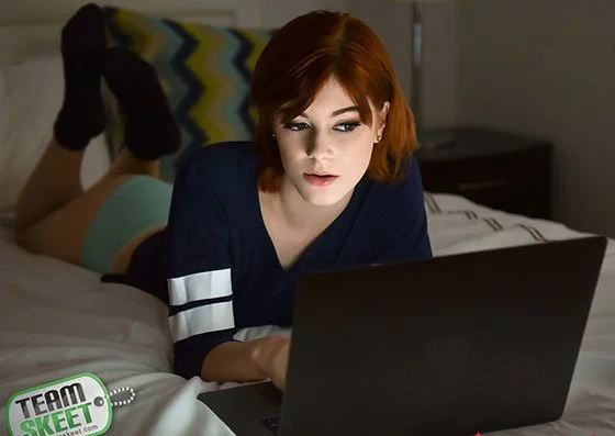 GingerPatch – Ava Little – Banging Your Sons Redhead Friend, Perverzija.com GingerPatch – Ava Little – Banging Your Sons Redhead Friend