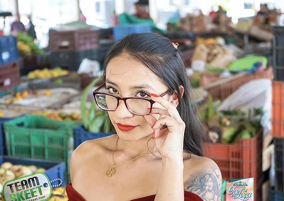 OyeLoca &#8211; Eva Cuervo, Nerdy Latina Nymphomania