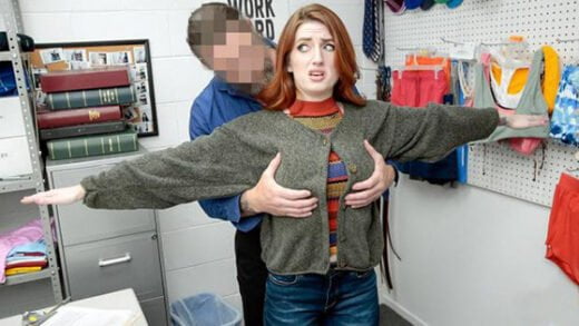 [Shoplyfter] Aria Carson (Under the Sweater / 10.07.2020)