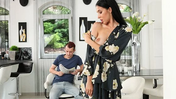 NubileFilms &#8211; Alyssa Bounty Come Get It
