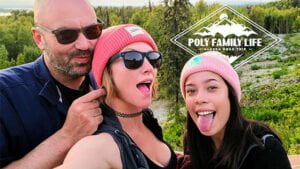 PolyFamilyLife &#8211; Katie Kush, Lana Mars, AKGingersnaps Alaska Road Trip &#8211; Episode 4, Perverzija.com