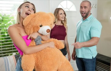 FamilyStrokes - Kyler Quinn And Chloe Temple - There's No Place Like Home