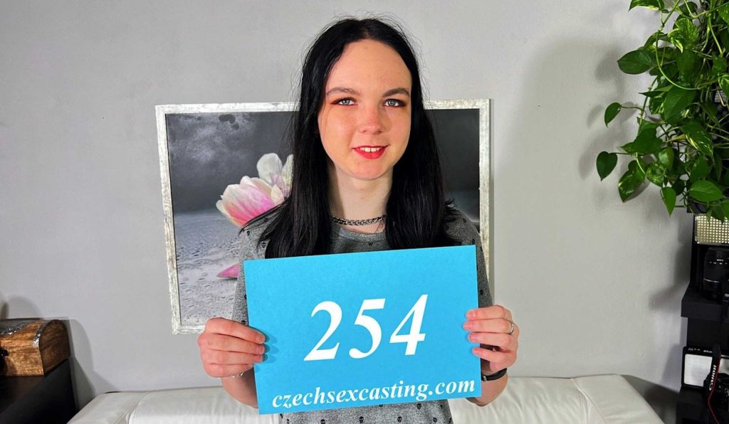 Watch CzechSexCasting Candy Scott French Babe Wants To Try Sex In