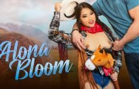 ExxxtraSmall – Alona Bloom – Tiny Ride