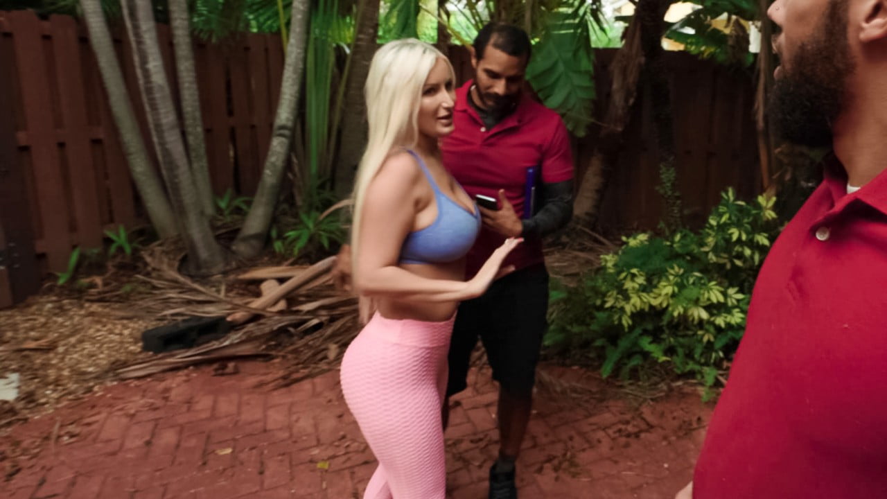 MilfHunter - Tiffany Marston - Movin