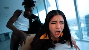 DickDrainers - Julz Gotti - Monster 12 Inch BBC Delivery To Her Throat And Pussy