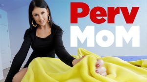PervMom - Sienna Rae - How To Handle A Boner