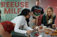 FreeuseMILF – Paisley Porter And Vanessa Marie – It Feels A Lot Like Christmas