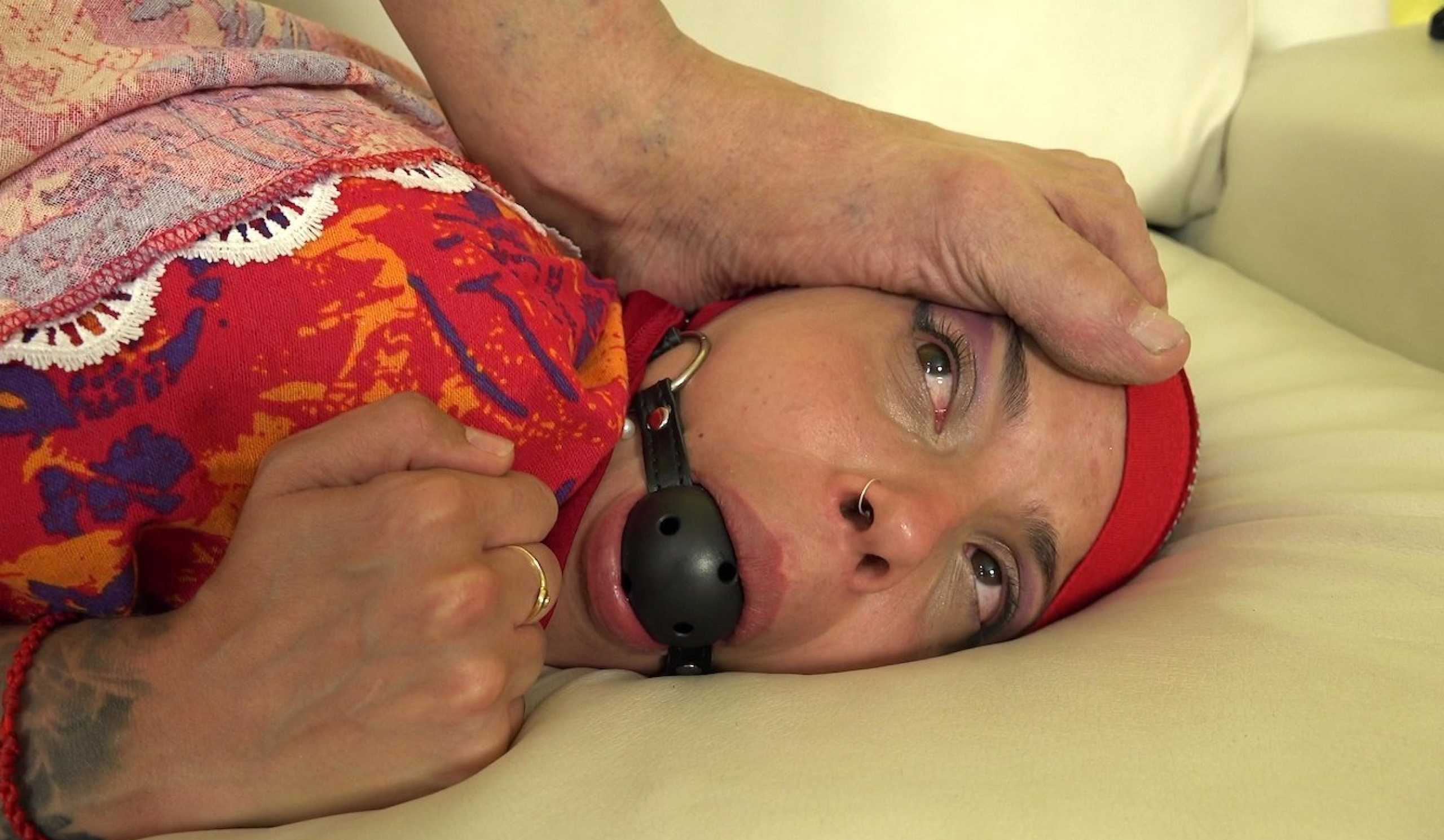 SexWithMuslims &#8211; Emily Addams &#8211; The Woman In The Hijab Was Too Noisy, So She Got Gagged