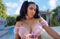 TittyAttack – Maya Farrell – Staring At My Huge Tits