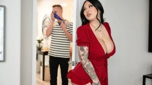 BrazzersExxtra &#8211; Adira Allure &#8211; Bitchy Boss Gets Dommed